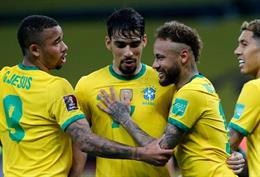 Đồng đội Neymar ở ĐT Brazil phải phẫu thuật vì...thả diều
